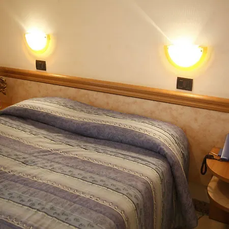 Hotel Bamby 3*
